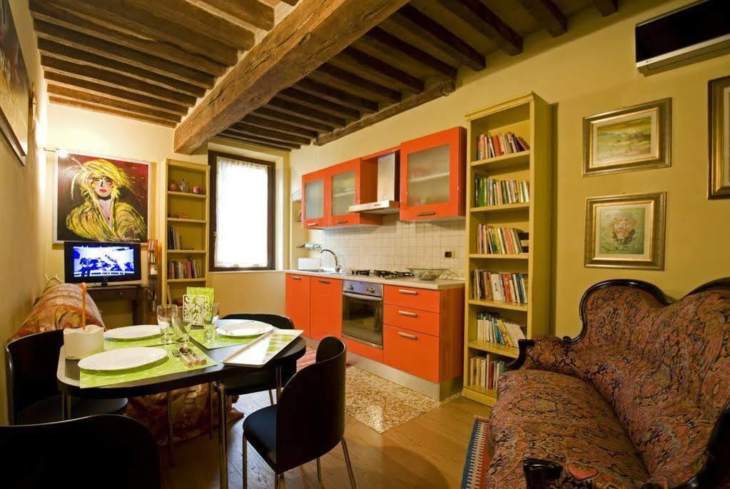 Appartamento Schizzati Parma Eksteriør billede